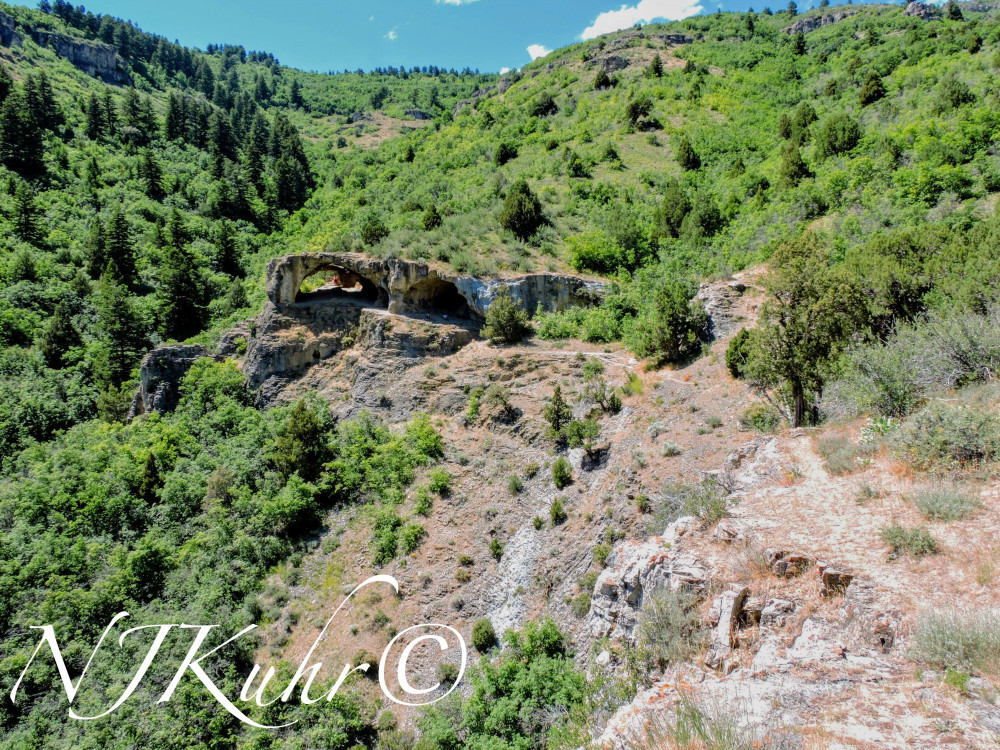 Wind Caves trail